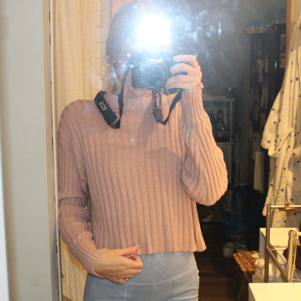 American eagle sweater